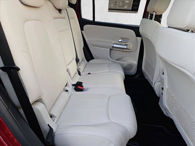 Used 2022 Mercedes-Benz GLB 250 4MATIC image 21