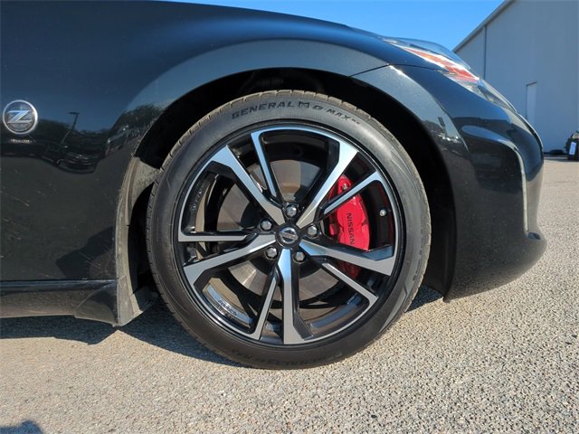 Used 2020 Nissan 370Z Touring Sport image 11