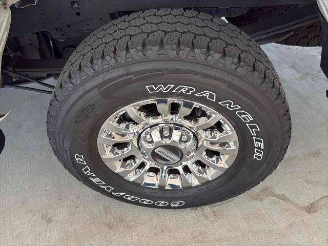 Used 2020 Ford F250 XLT w/ XLT Premium Package image 14