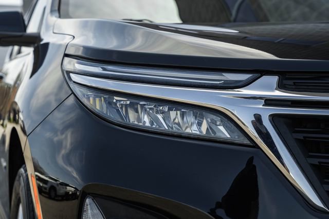 Used 2023 Chevrolet Equinox LT image 18