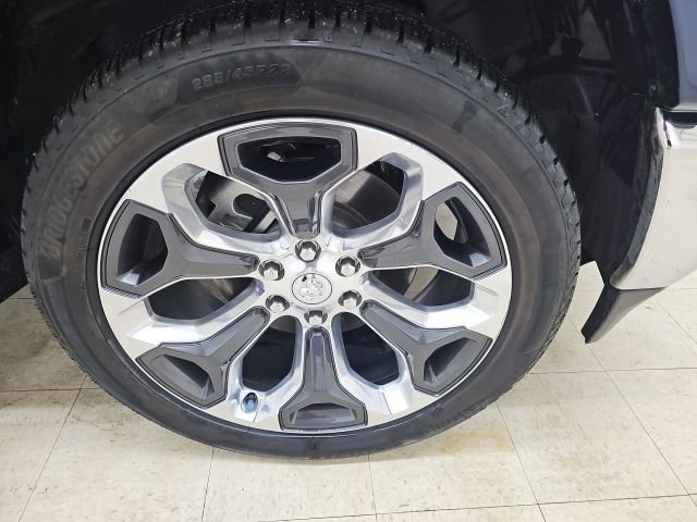 Used 2022 RAM 1500 Limited AWD/4WD image 10