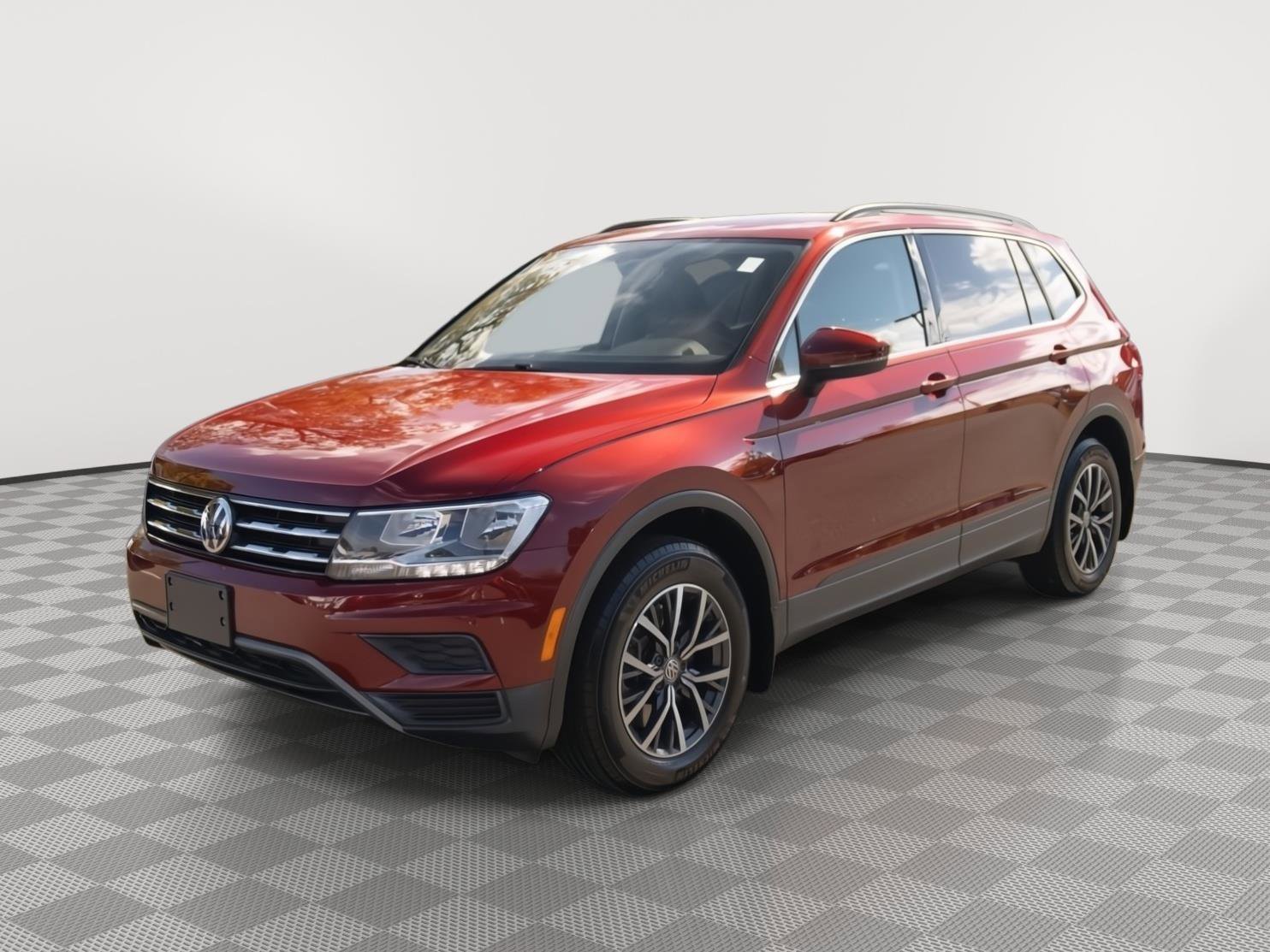 Used 2019 Volkswagen Tiguan S image 18