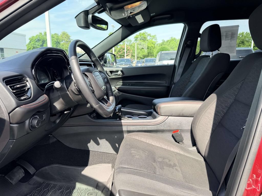 Used 2024 Dodge Durango GT w/ Blacktop Package AWD/4WD image 15