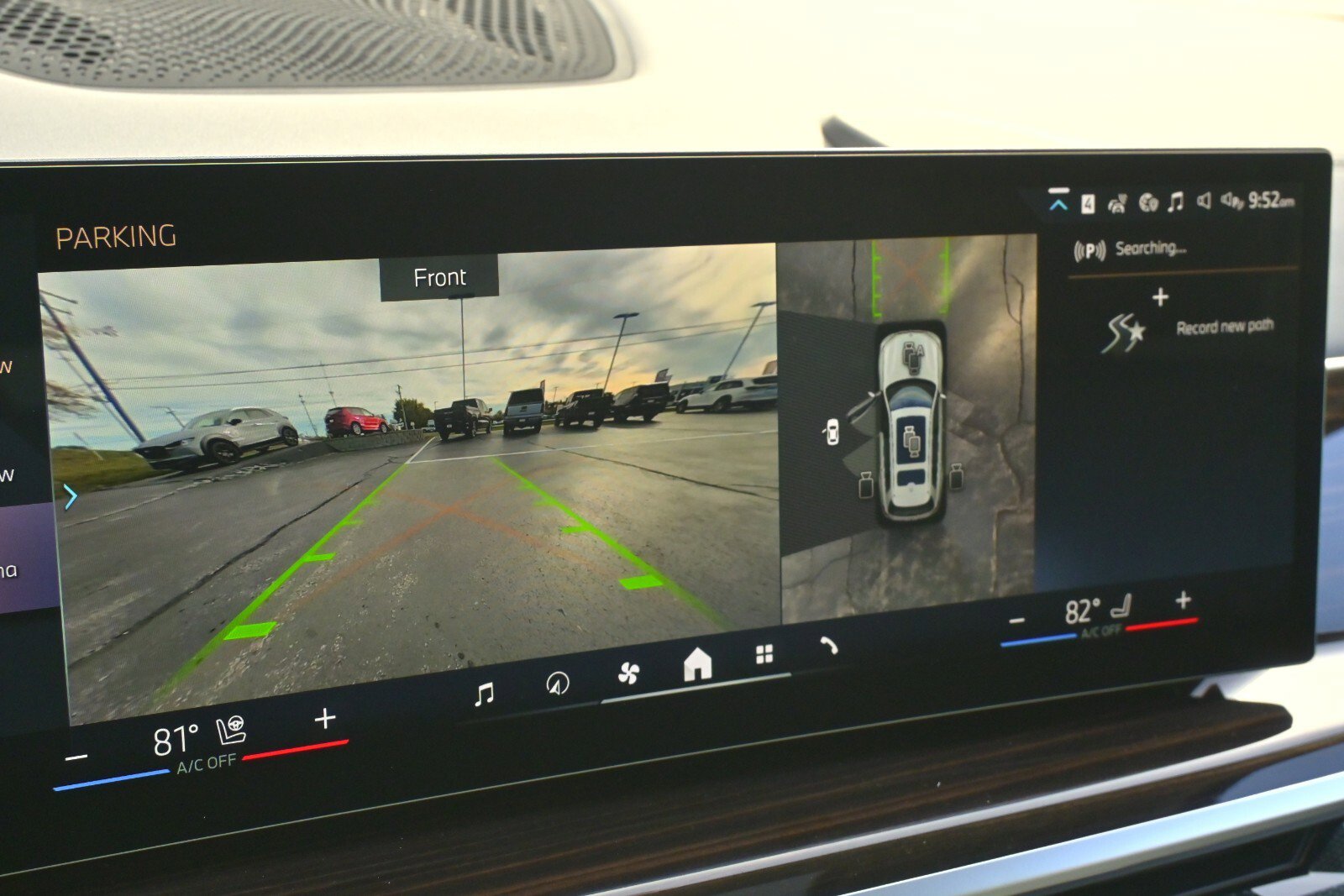 New 2026 BMW X7 xDrive40i w/ Premium Package image 24