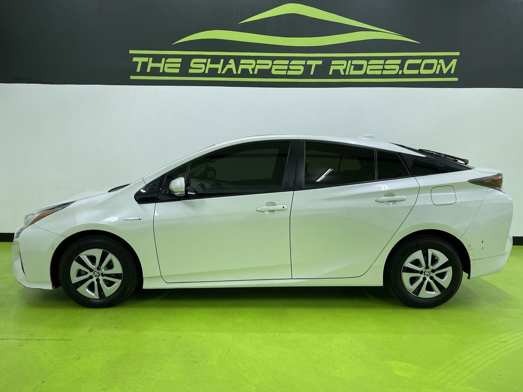 Used 2017 Toyota Prius Four image 6