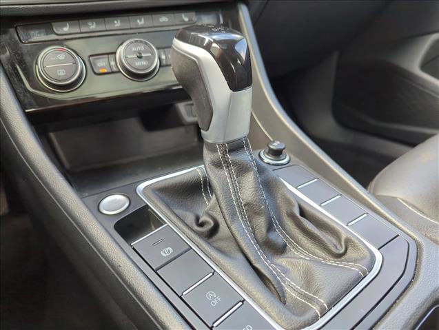 Used 2024 Volkswagen Jetta SE image 10