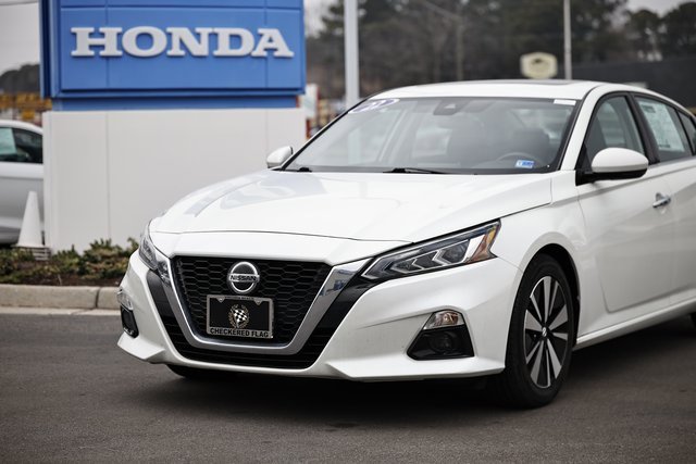 Used 2022 Nissan Altima 2.5 SL image 2