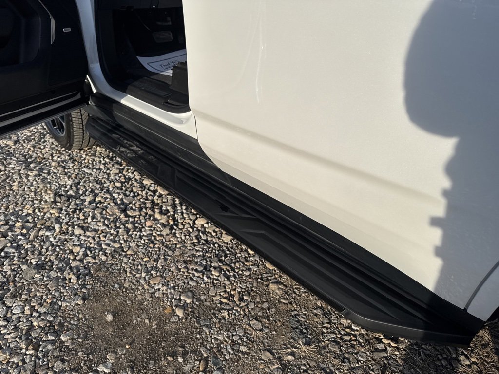 Used 2025 Chevrolet Tahoe RST w/ Comfort Package image 37