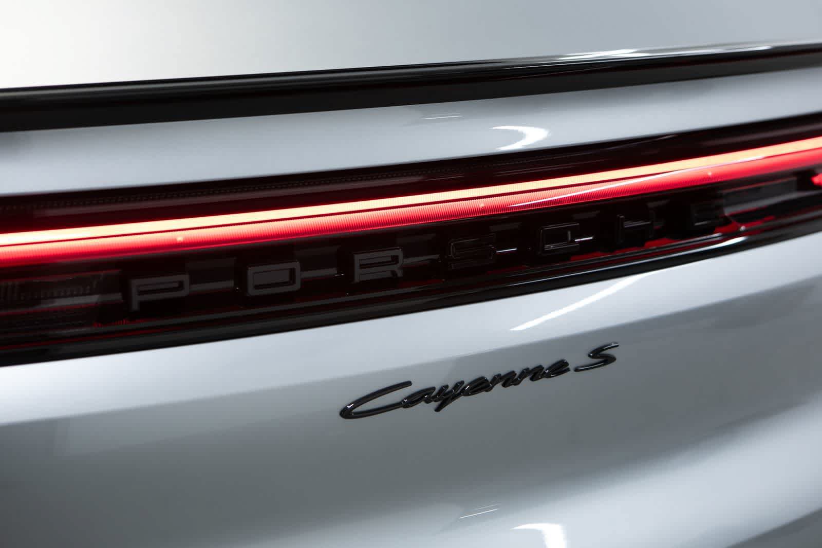 New 2026 Porsche Cayenne S AWD/4WD image 38