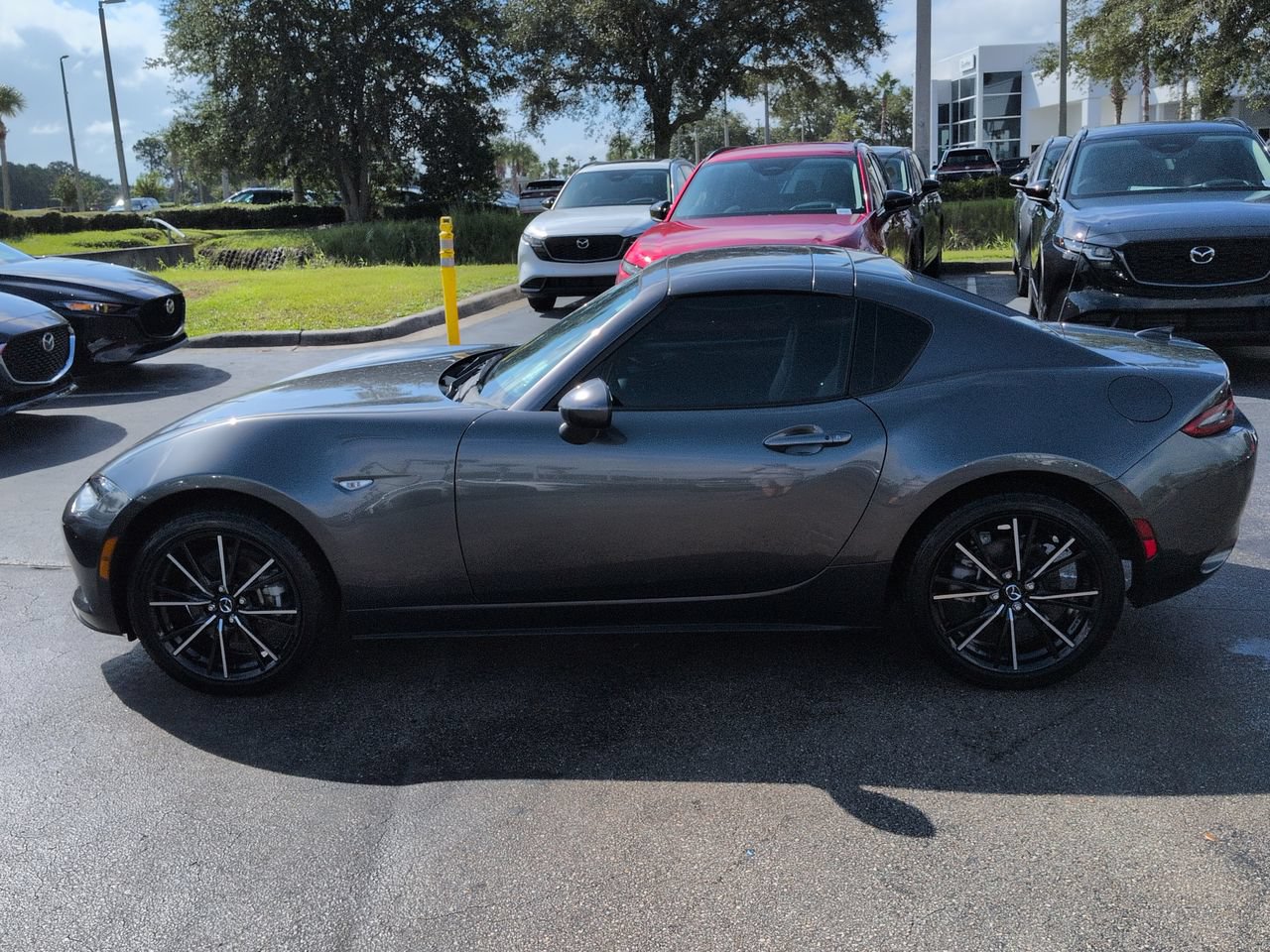 Used 2025 MAZDA MX-5 Miata RF Grand Touring RWD image 7