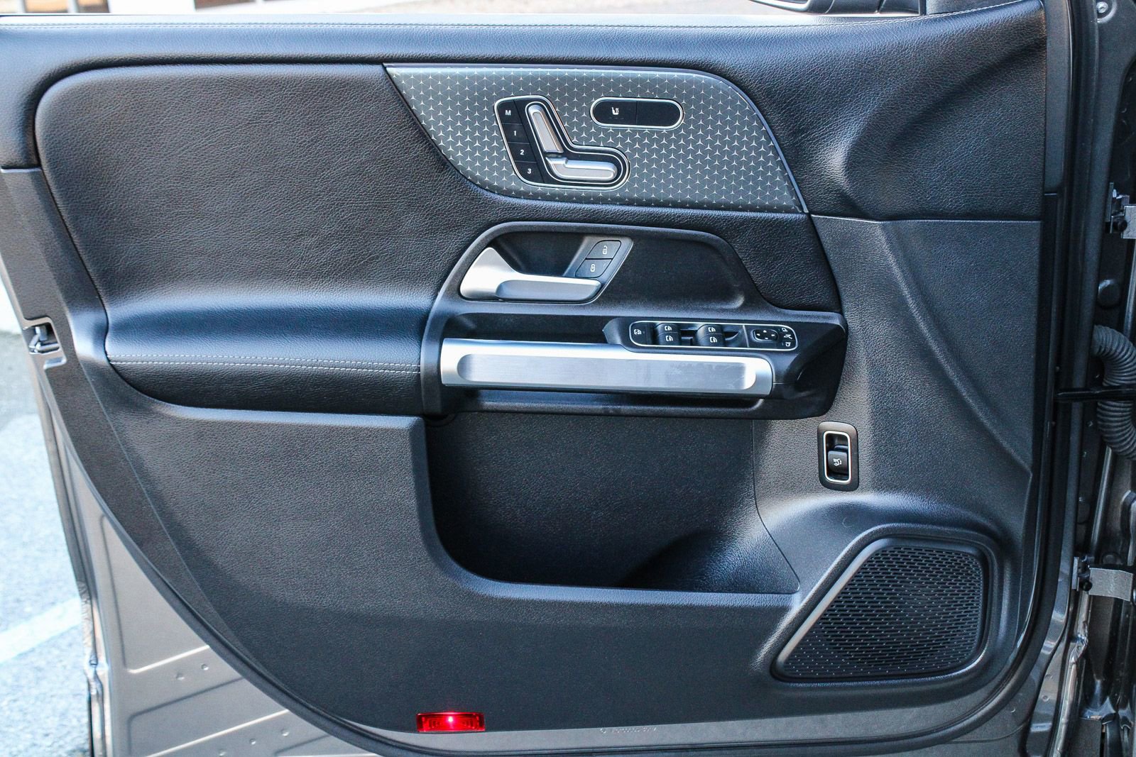 Certified 2024 Mercedes-Benz GLB 250 image 24