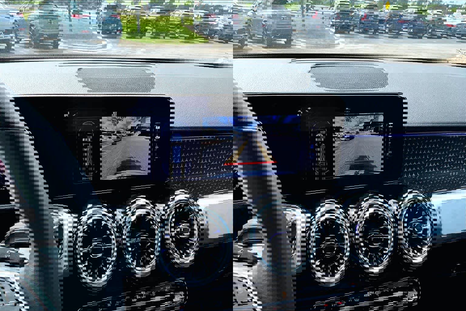 Certified 2024 Mercedes-Benz GLB 250 image 26