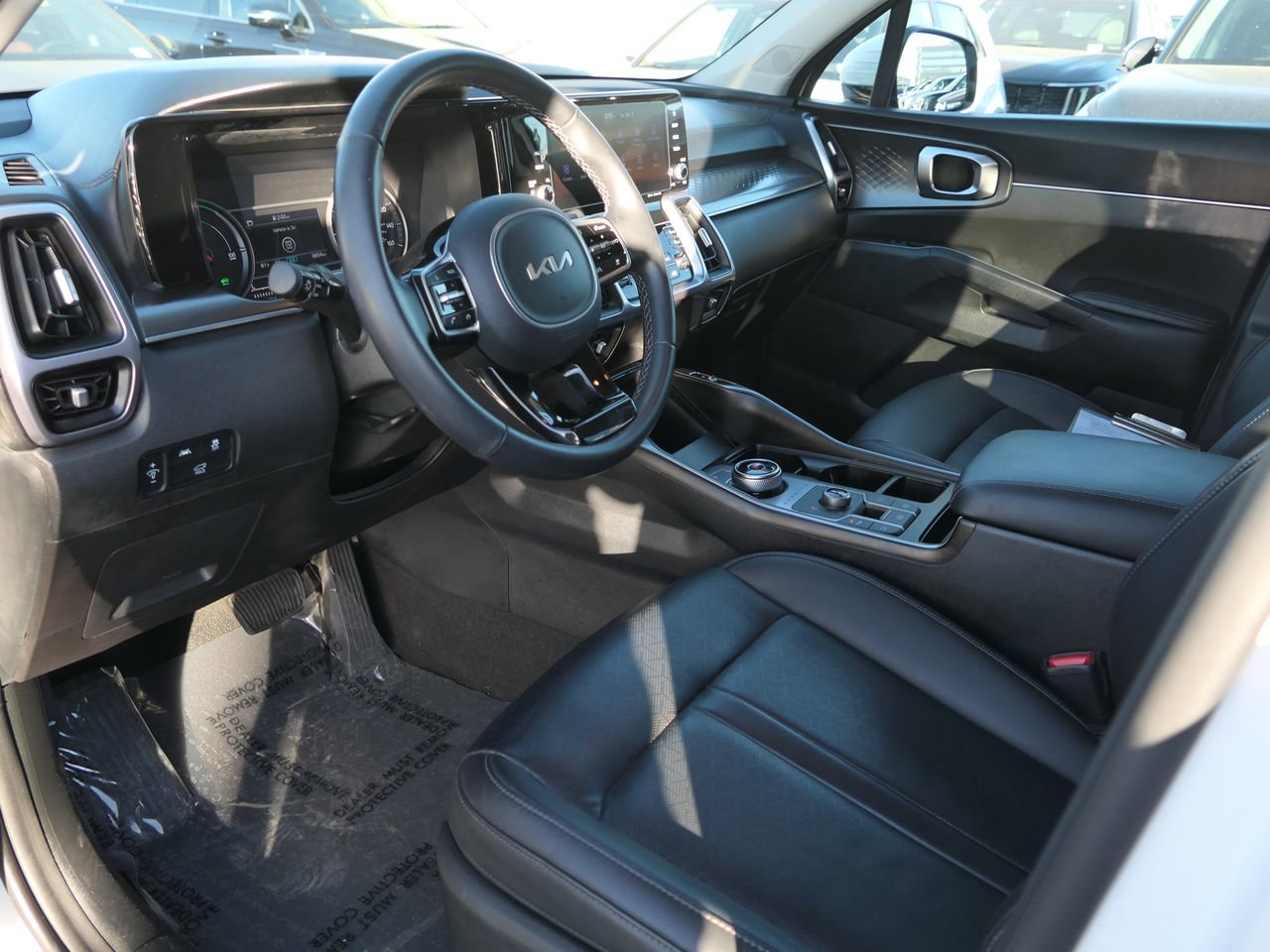 Used 2023 Kia Sorento EX image 11