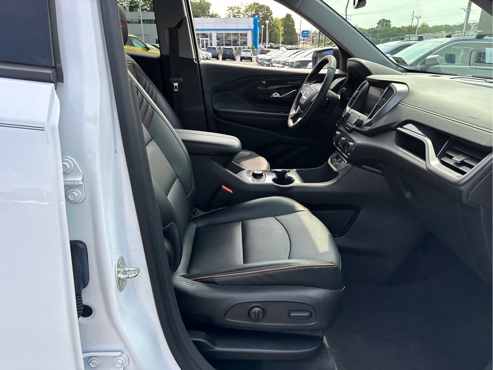 Certified 2024 GMC Terrain AT4 AWD/4WD image 23