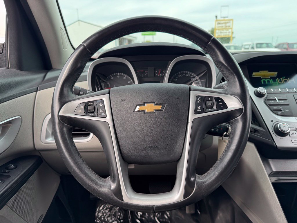 Used 2016 Chevrolet Equinox LTZ w/ Enhanced Convenience Package AWD/4WD image 33
