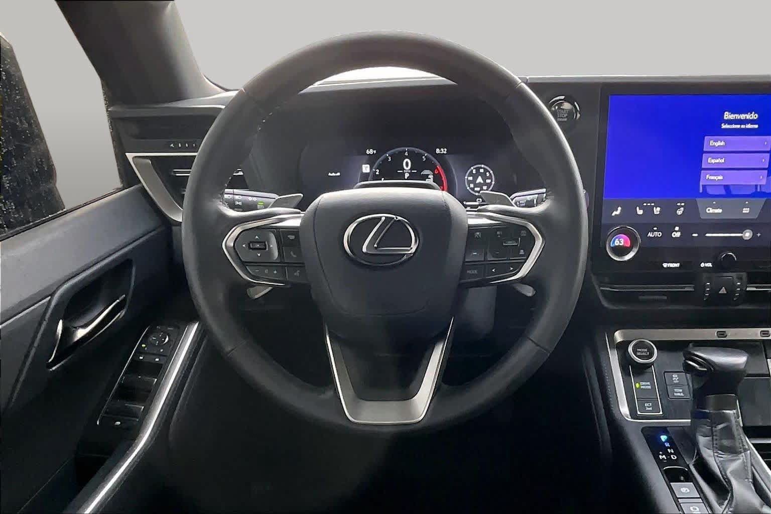 Used 2025 Lexus GX 550 w/ Accessory Package (2T) AWD/4WD image 6