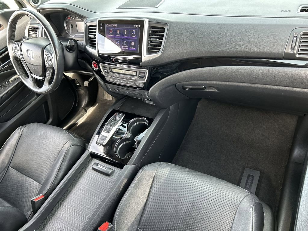Used 2017 Honda Pilot Elite image 30