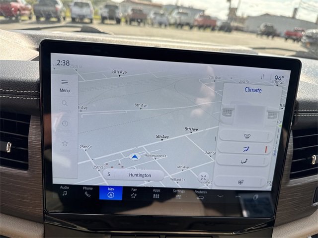 Used 2024 Ford Expedition Limited image 26