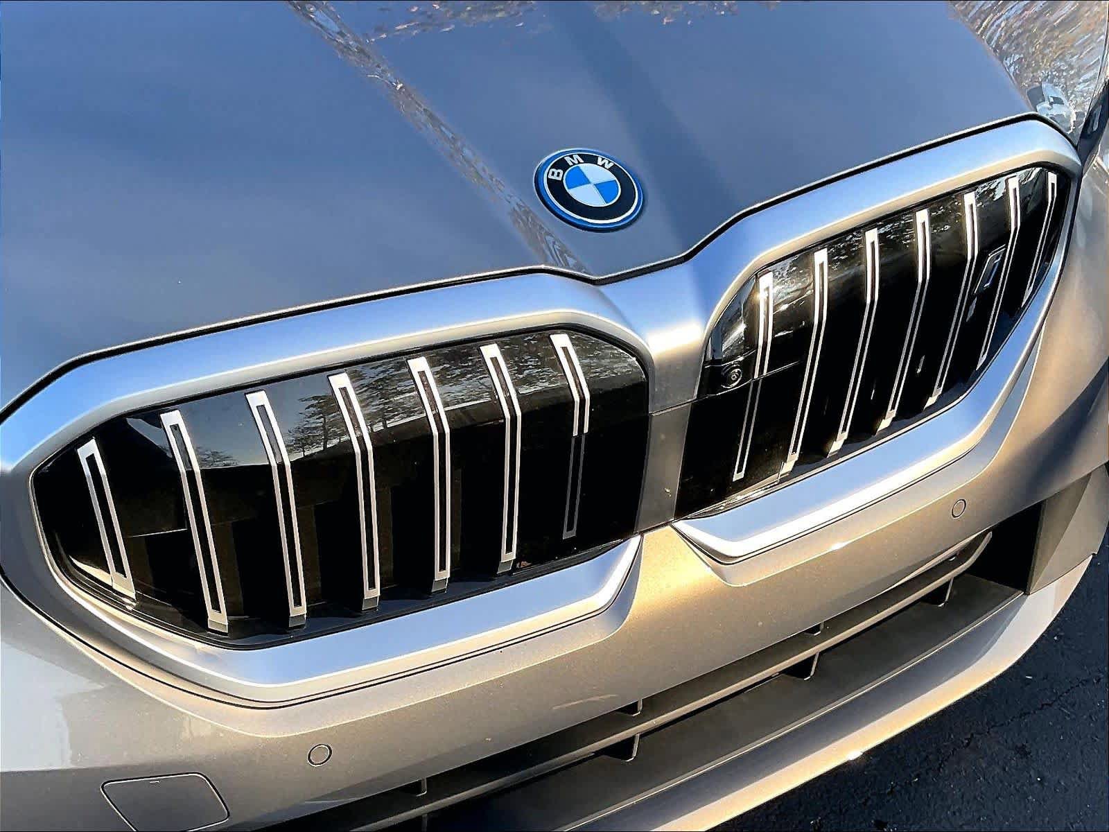 Used 2026 BMW i5 eDrive40 w/ Premium Package image 30