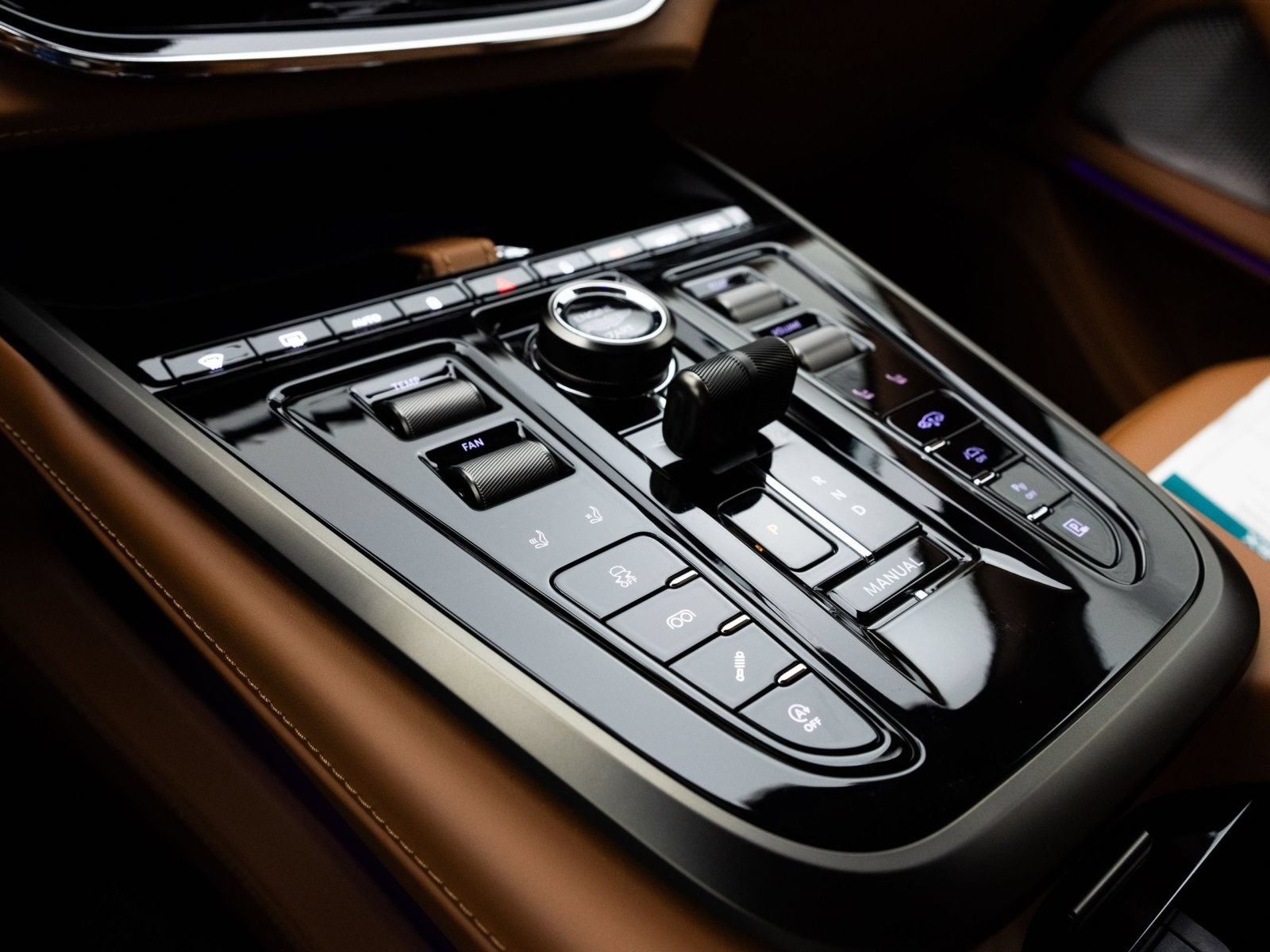 New 2026 Aston Martin DBX S AWD/4WD image 36
