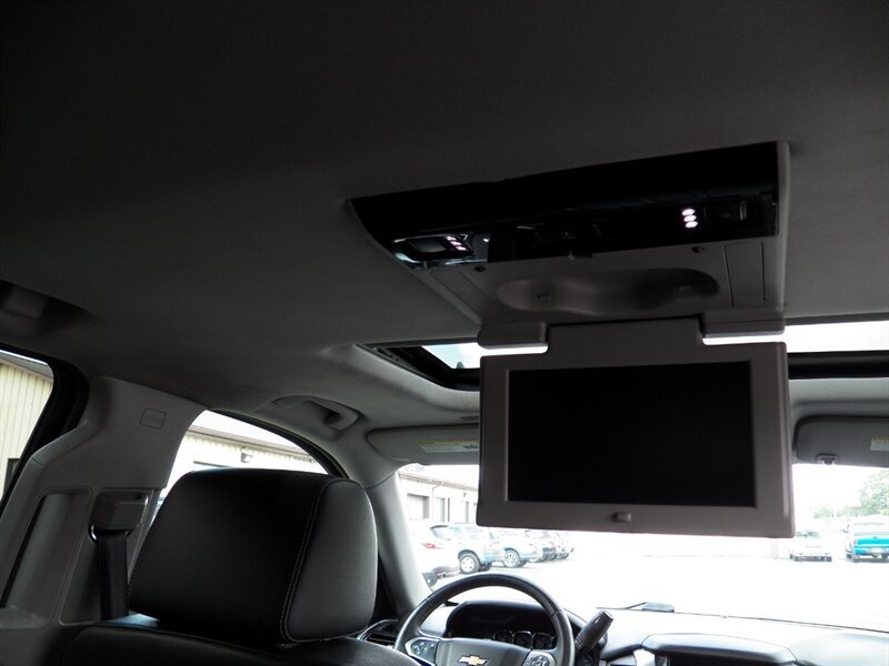 Used 2016 Chevrolet Suburban LT AWD/4WD image 26
