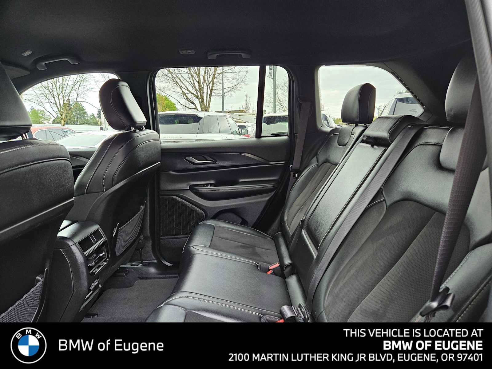 Used 2024 Jeep Grand Cherokee Altitude image 19