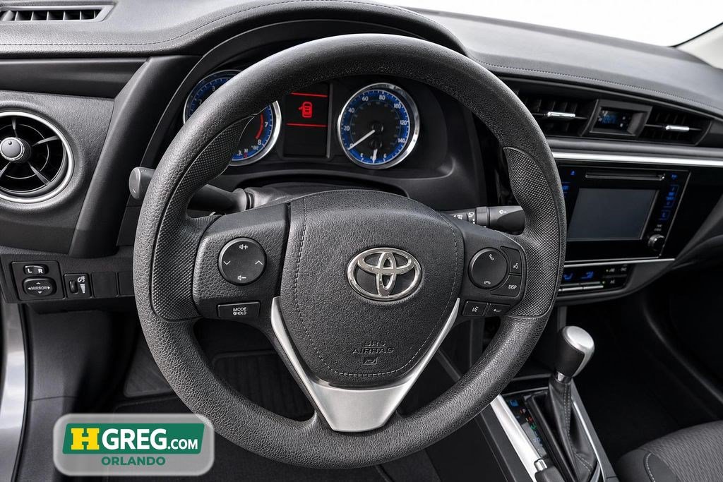Used 2019 Toyota Corolla LE FWD image 11