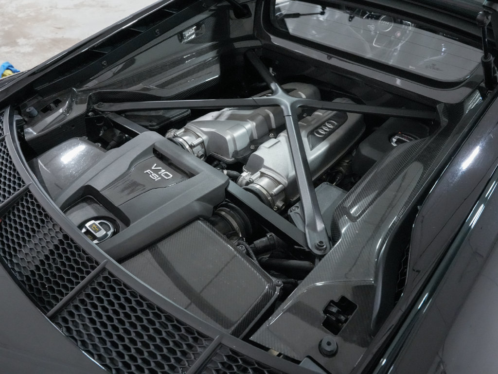 Used 2017 Audi R8 V10 plus AWD/4WD image 40