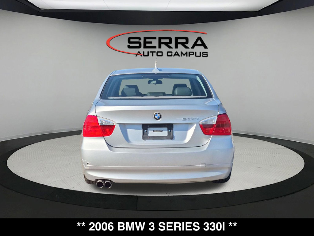 Used 2006 BMW 330i Sedan RWD image 11