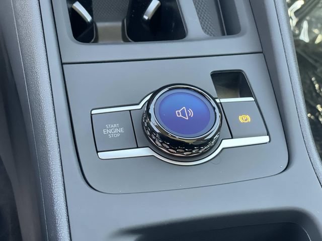 New 2026 Volkswagen Tiguan SE AWD/4WD image 17
