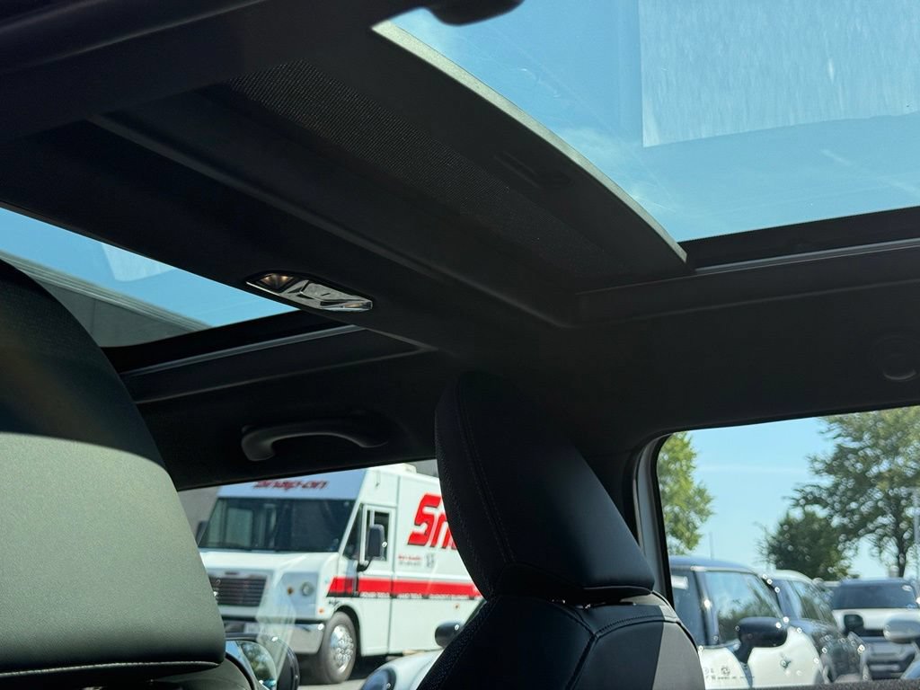 New 2027 MINI Cooper 4-Door Hardtop FWD image 28