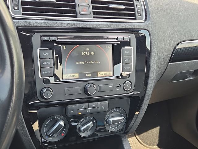 Used 2015 Volkswagen Jetta Sport FWD image 10