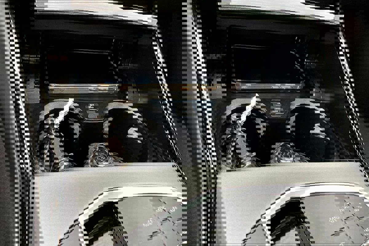 Used 2023 BMW 230i Coupe w/ Convenience Package image 31