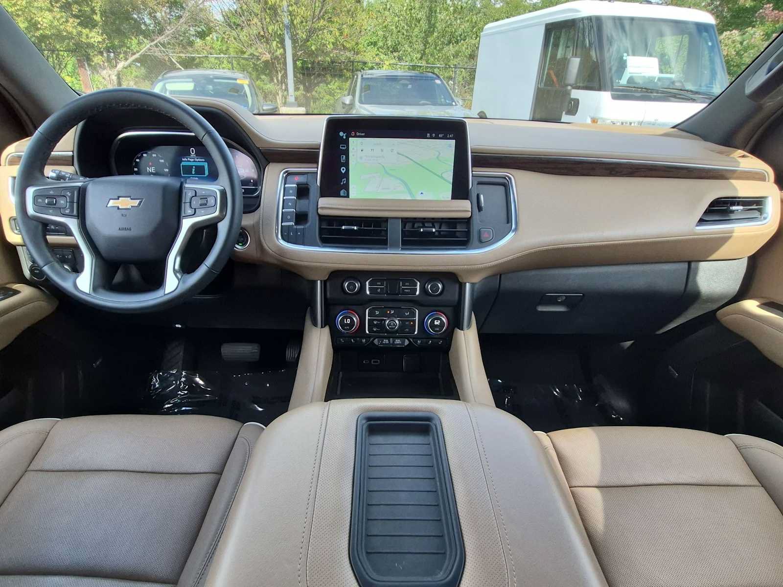 Used 2023 Chevrolet Suburban Premier w/ Max Trailering Package AWD/4WD image 16