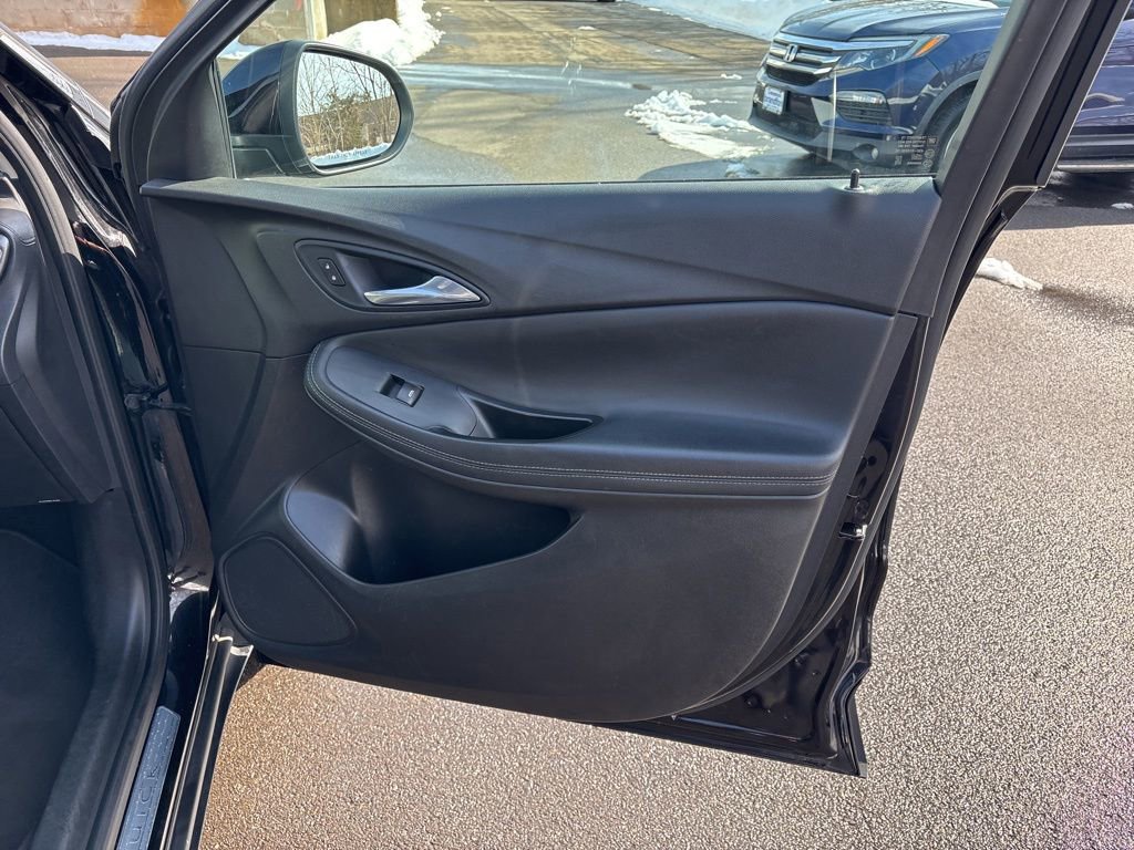 Used 2021 Buick Encore GX Preferred image 8