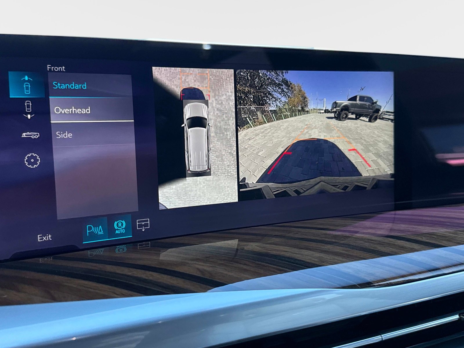 Used 2026 Cadillac Escalade Platinum Sport image 51