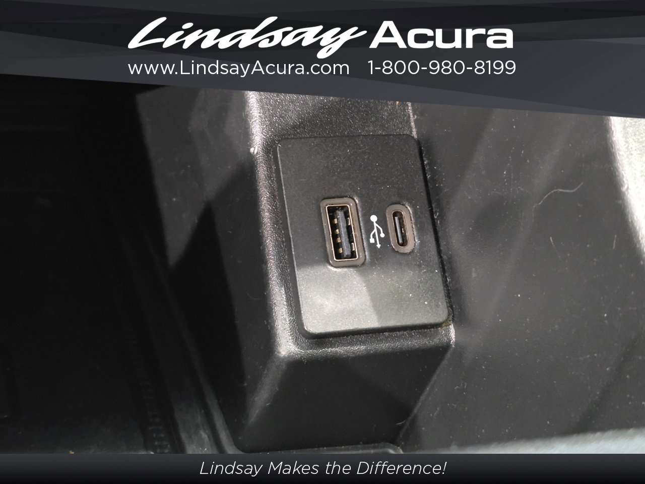 Used 2023 Ford Edge Titanium image 19