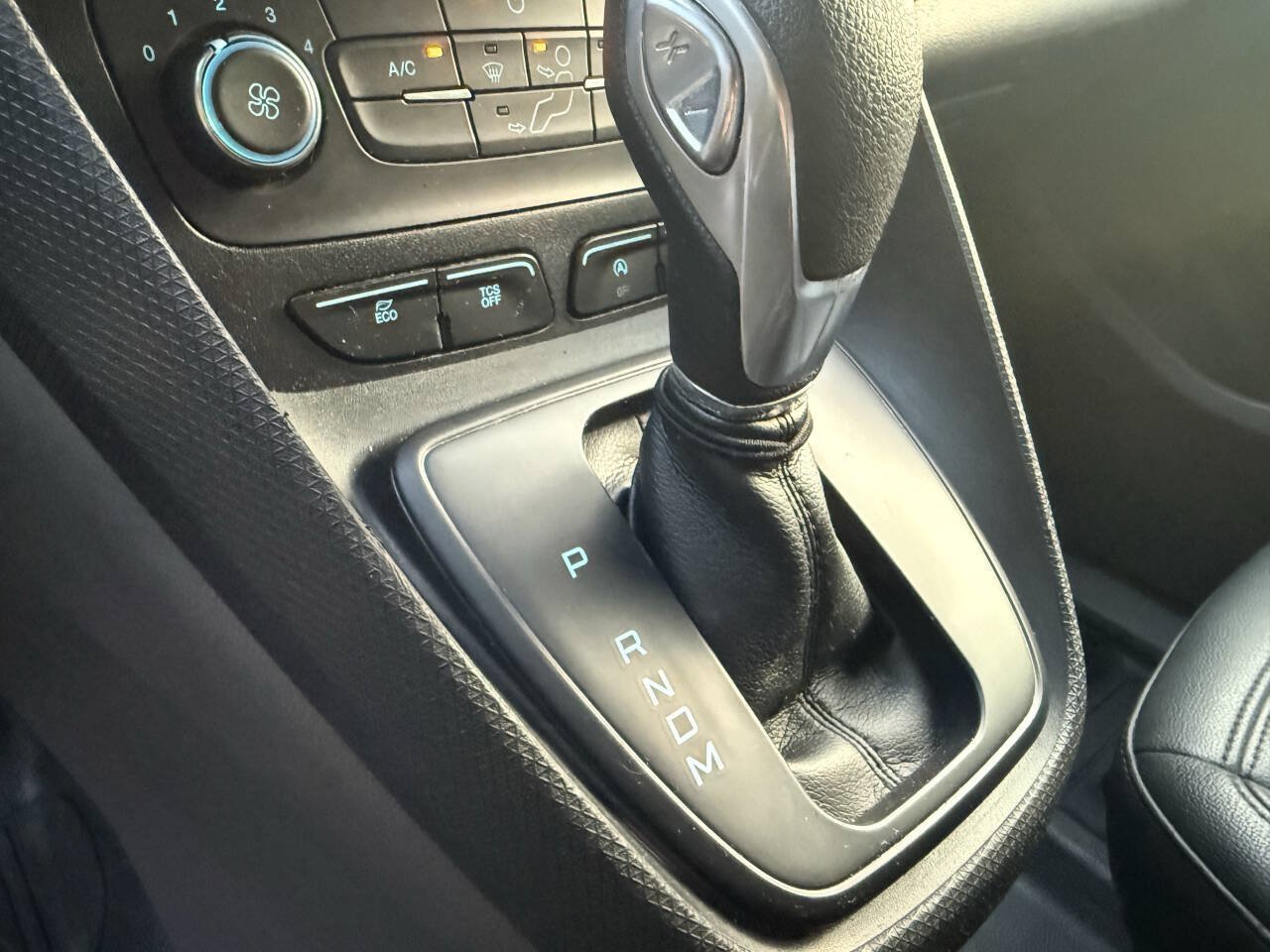 Used 2019 Ford Transit Connect XL FWD image 26
