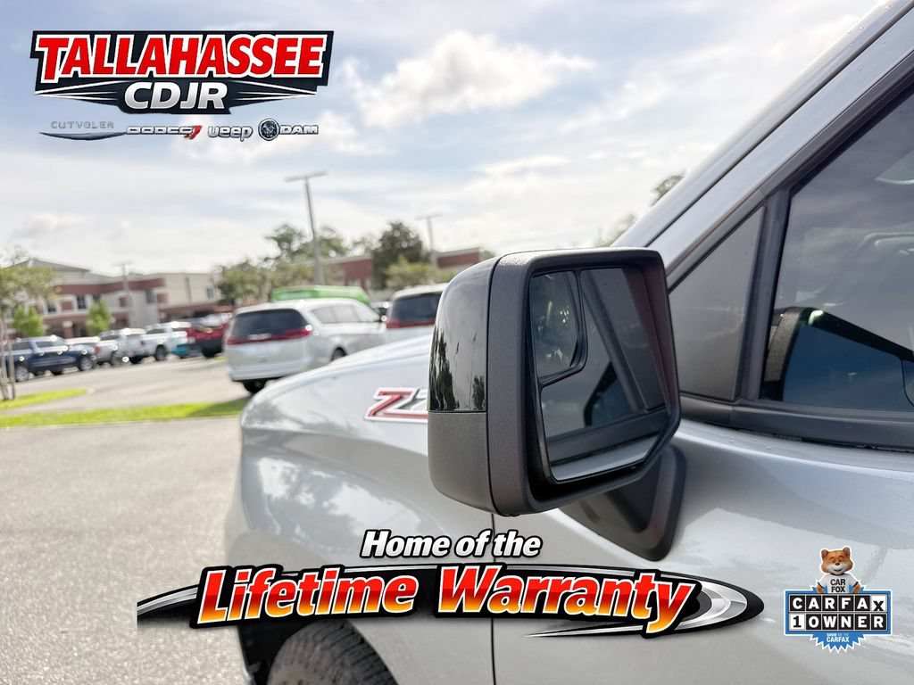 Used 2025 Chevrolet Silverado 1500 RST w/ Convenience Package II AWD/4WD image 11