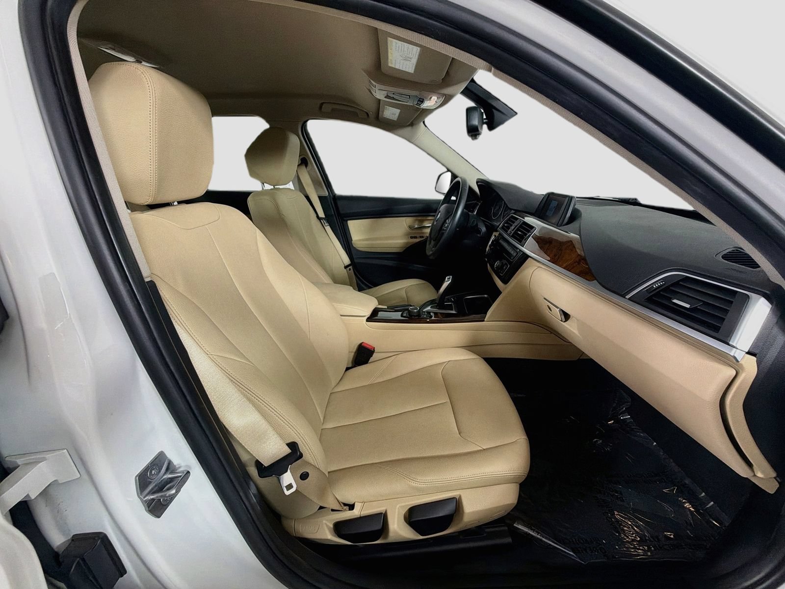 Used 2018 BMW 320i Sedan RWD image 31