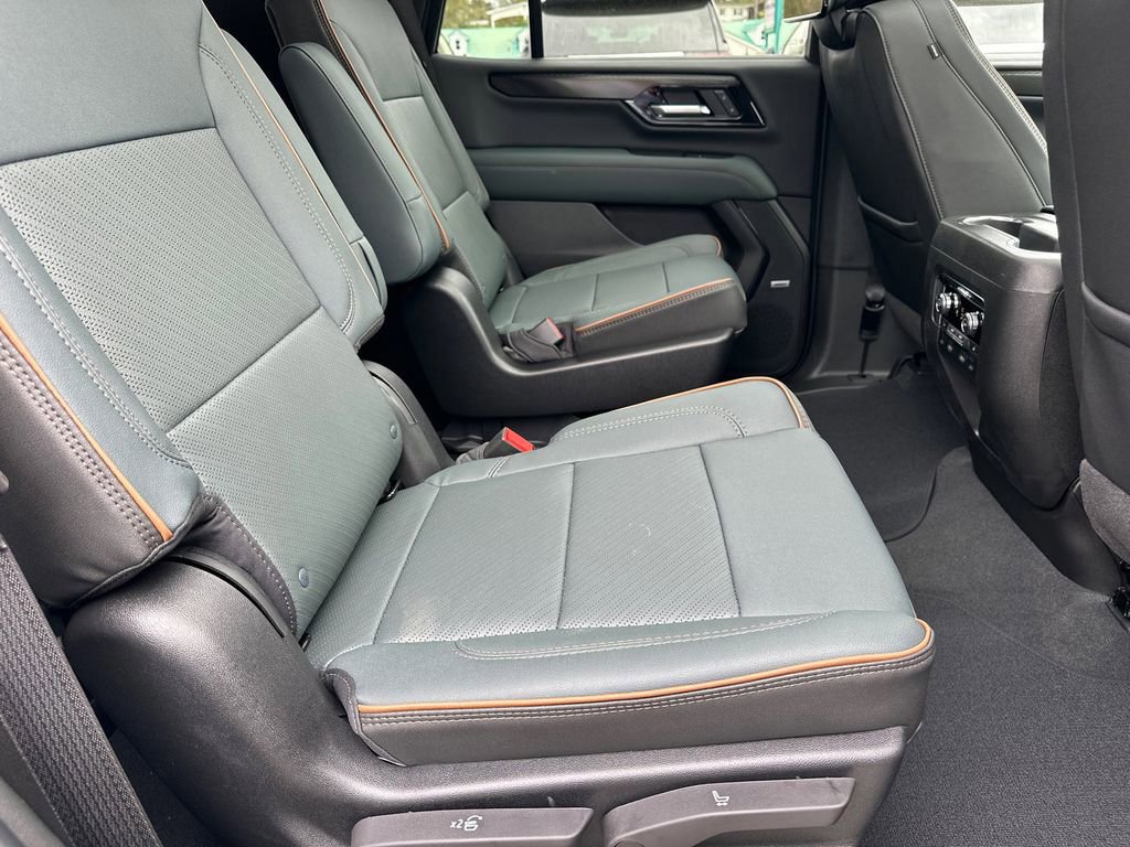 New 2026 GMC Yukon AT4 w/ AT4 Premium Plus Package image 16