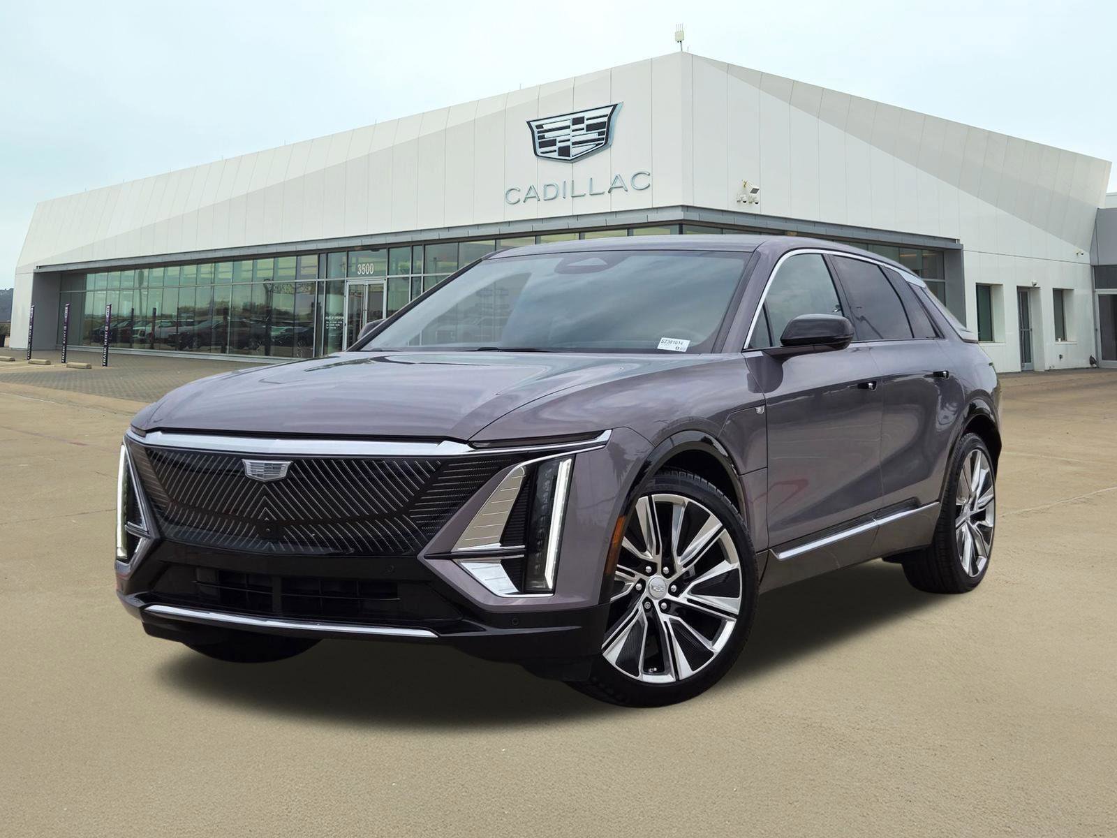 Certified 2025 Cadillac Lyriq Luxury w/ LPO, Floor Liner Package AWD/4WD image 1