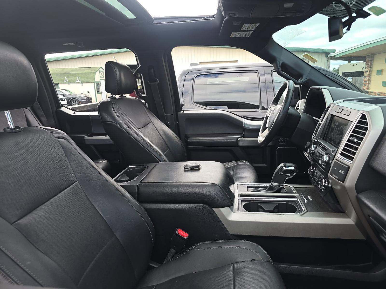 Used 2015 Ford F150 Lariat image 16