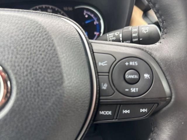 Used 2021 Toyota RAV4 Limited image 21