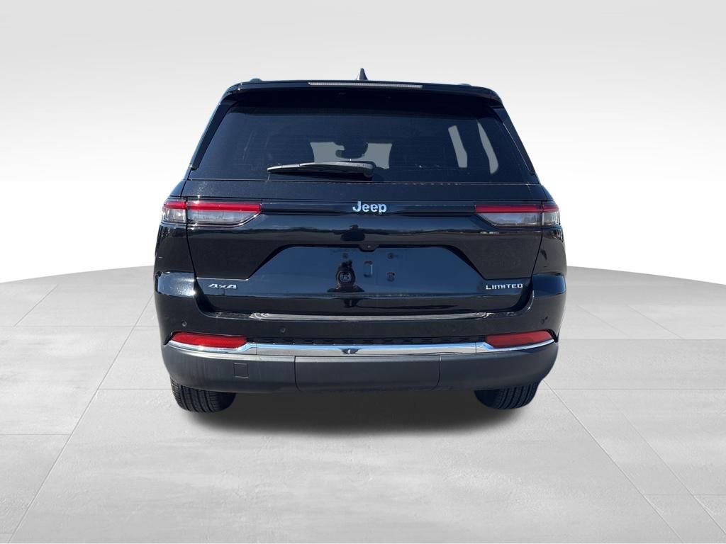 Used 2023 Jeep Grand Cherokee Limited image 6