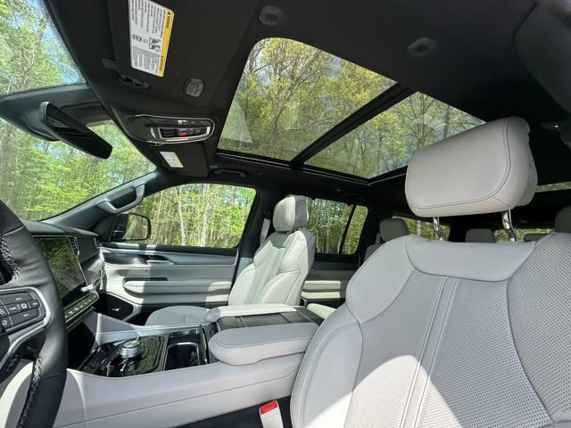 New 2026 Jeep Grand Wagoneer Limited AWD/4WD image 24
