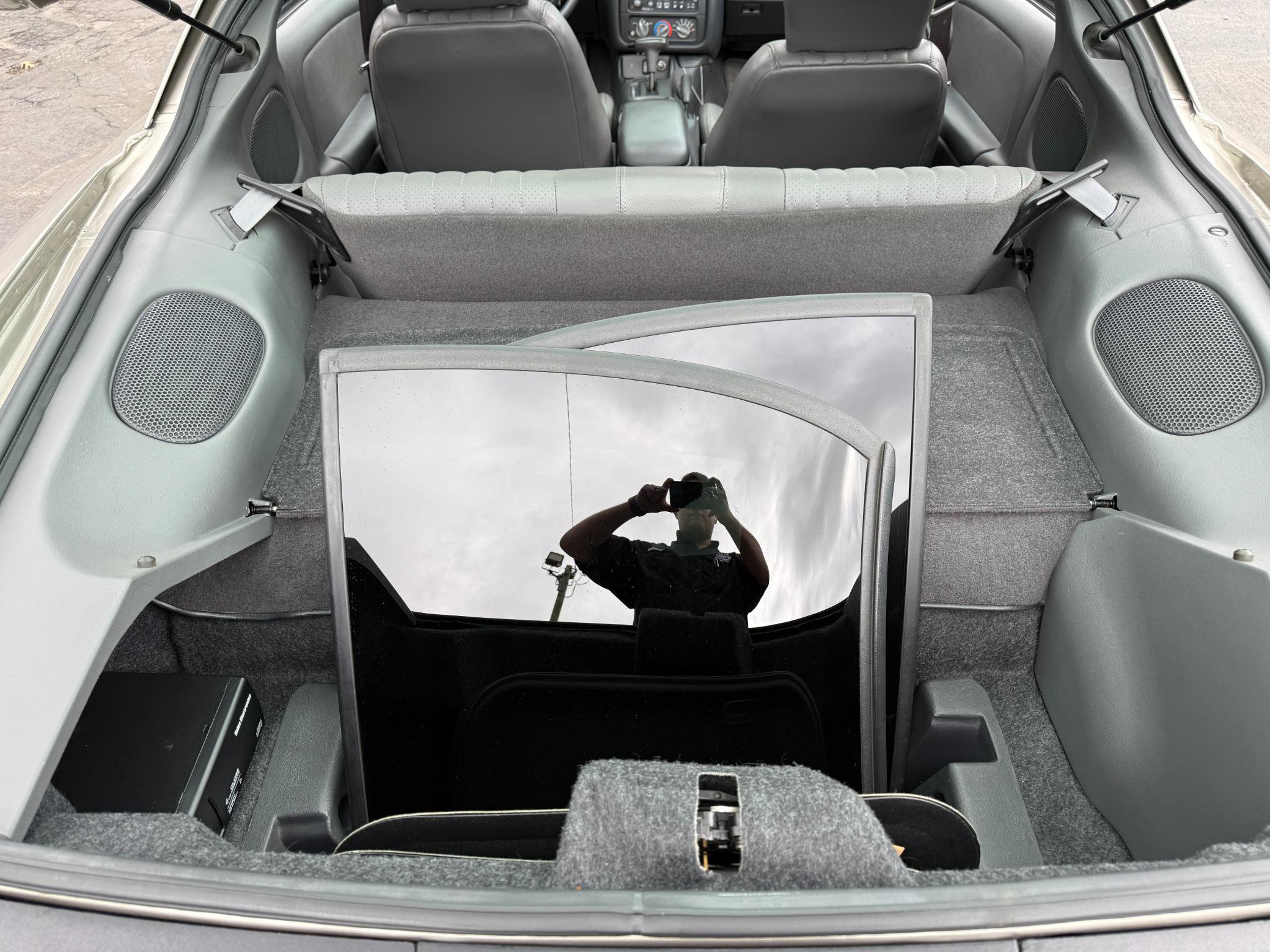 Used 1999 Pontiac Firebird Formula image 4