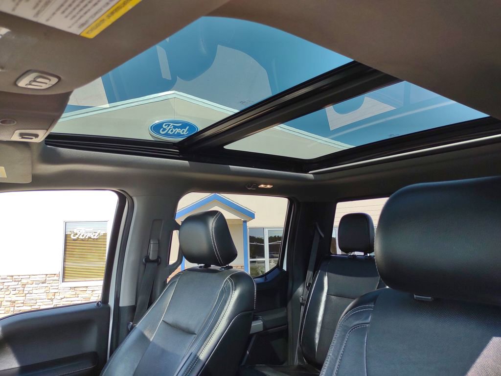 Used 2015 Ford F150 Lariat w/ Equipment Group 502A Luxury AWD/4WD image 28
