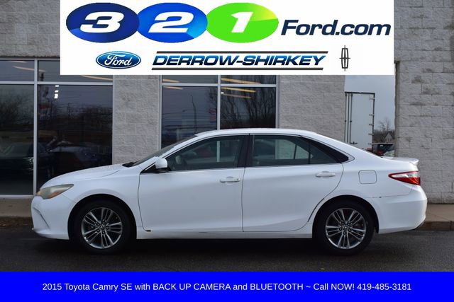 Used 2015 Toyota Camry SE image 2
