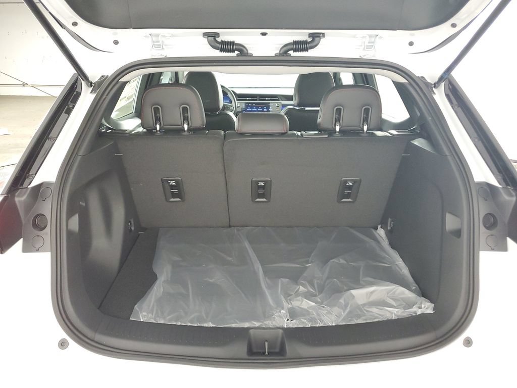 New 2027 Chevrolet Bolt RS w/ Super Cruise Package FWD image 31